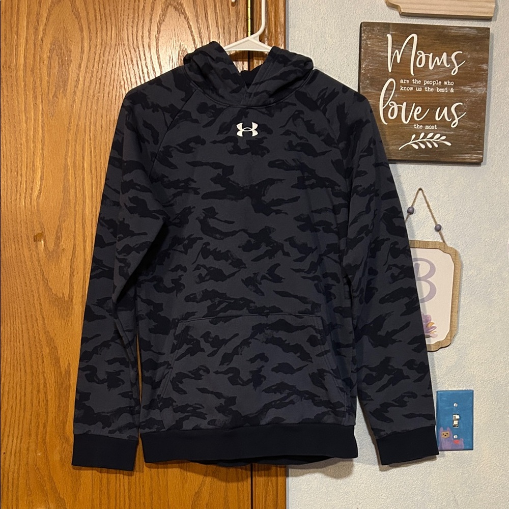 Under Armour Dark Camo Hoodie Sweatshirt